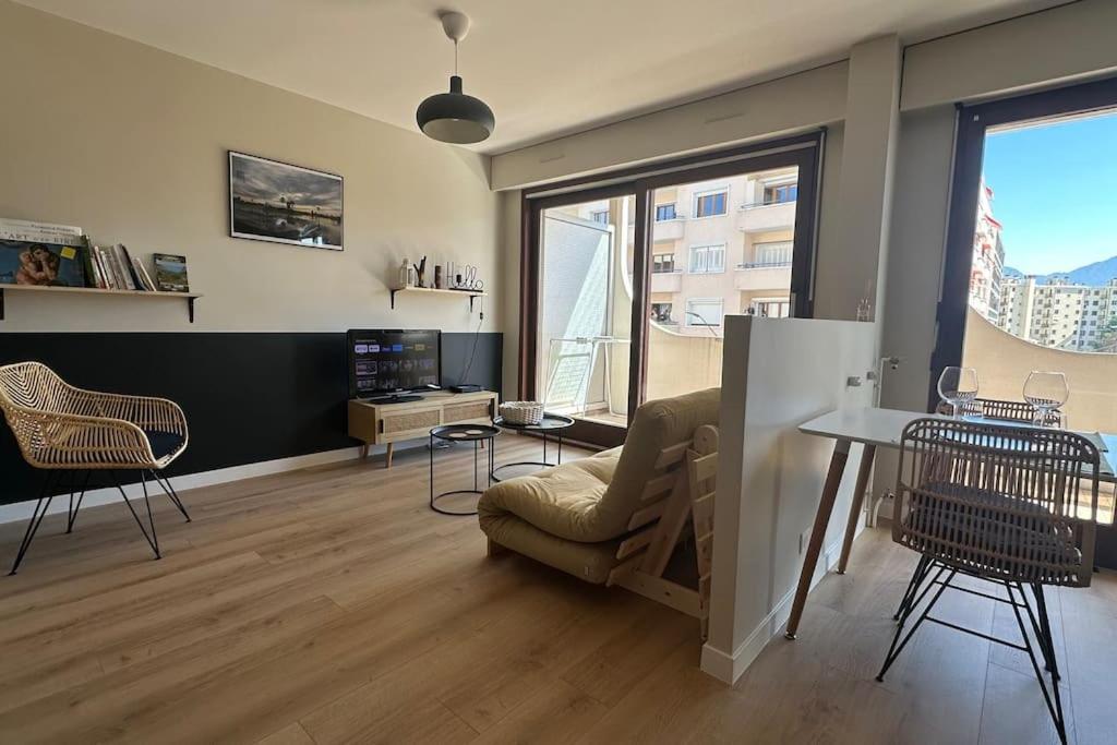 Destination Leman Apartment โทนง-เลส์-แบงส์ ภายนอก รูปภาพ